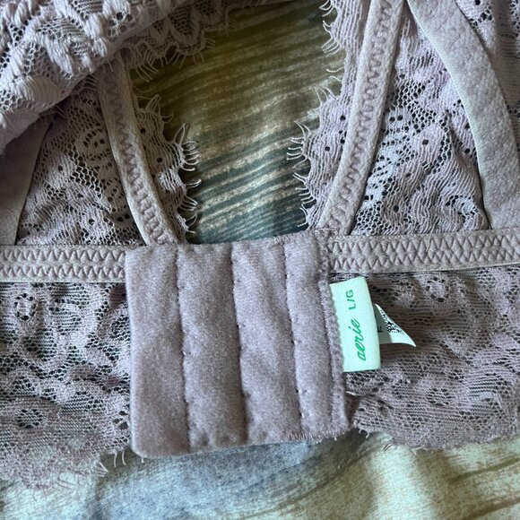 Bralette - Picture 4 of 4